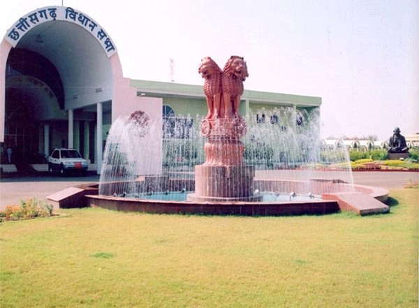 India News | Chhattisgarh: Opposition BJP Demands Discussion on Religious Conversion, Killings of BJP Workers on Day 2 of Budget Session