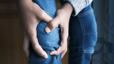 Health News | Read How Non-surgical Treatment Helps to Reduce Knee Pain for Adults over 50