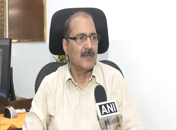 India News | Union Health Ministry Holds Meeting of Experts, Officials of Hospitals Amid Increasing Risk of H3H2 Viral Infection