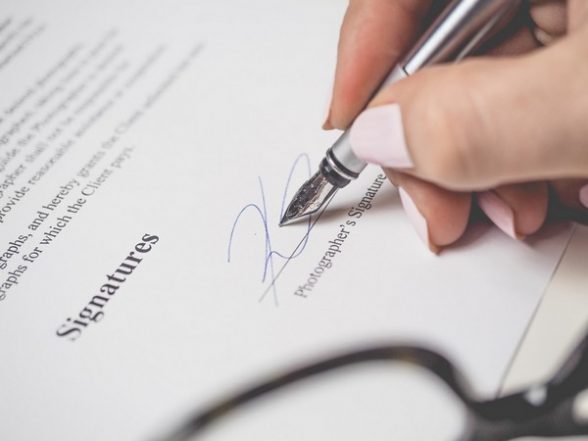 Business News | Govt Signs Contracts Worth Rs 9,900 Cr with HAL, L&T - Vimarsana News