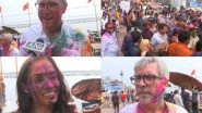 India News | Locals, Foreigners Celebrate Holi at Dashashwamedh Ghat in Varanasi