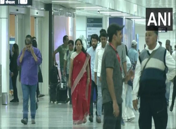 India News | Excise Policy Case: BRS MLC K Kavitha Reaches Delhi for Questioning