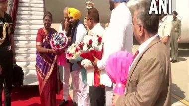 India News | Punjab: President Droupadi Murmu Arrives Amritsar; Receives Warm Welcome