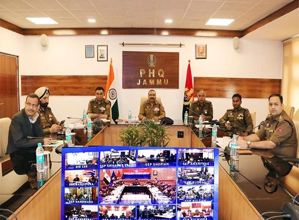India News | J-K DGP Reviews Probe in UAPA Cases, Action Against Terror Ecosystem