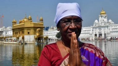 India News | President Murmu Pays Obeisance at Sri Harmandir Sahib in Amritsar