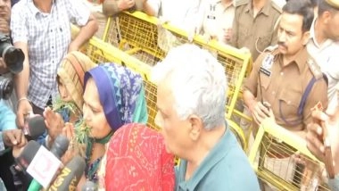India News | With Grass in Their Mouths Pulwama Widows Seek Justice from Rajasthan Govt