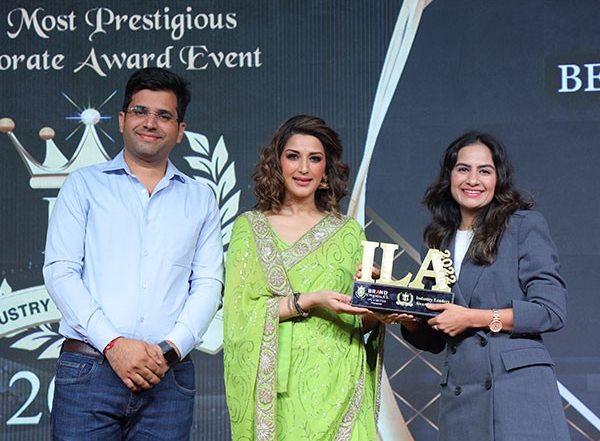 Business News | Pomcha Jaipur Received the Award for the Best Women Ethnic Wear Manufacturer at ILA 2022