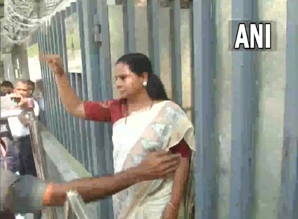 India News | BRS MLC K Kavitha Appears Before ED in Delhi Excise Policy Case