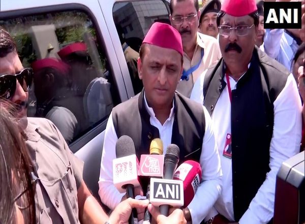 India News | Congress Started Tradition of ED Raids, BJP Following That Path: Akhilesh Yadav
