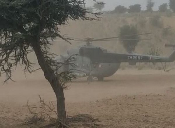 India News | IAF Mi-17 Helicopter Makes Precautionary Landing in Village Near Jodhpur