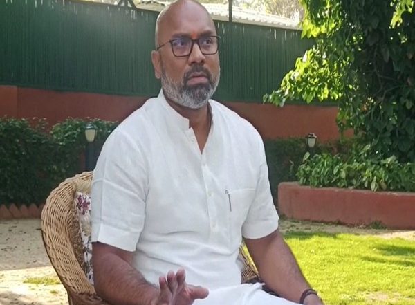 India News | BJP MP Arvind Dharmpuri Distances Himself from Bandi Sanjay's Remarks About K Kavitha
