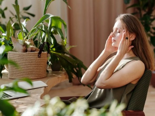Health News | New Medicine to Lower Brain Pressure Might Treat Blinding IIH Headaches: Study - Vimarsana News