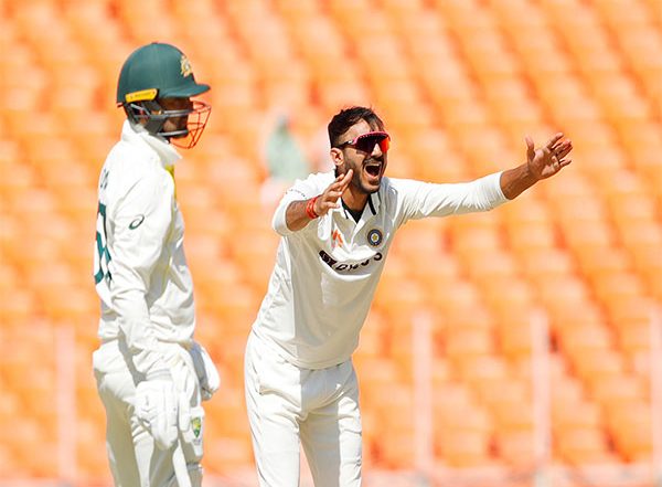 Sports News | India Vs Australia 4th Test, Day 5: Australia Continues Their Domination over Indian Bowlers (Tea)