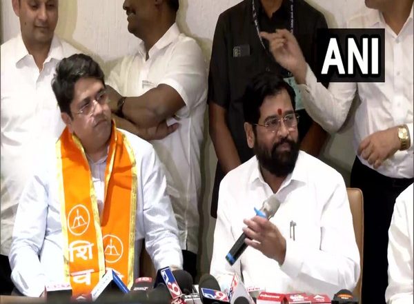 India News | Uddhav Thackeray's Close Aide Subhash Desai's Son Joins Eknath Shinde Camp