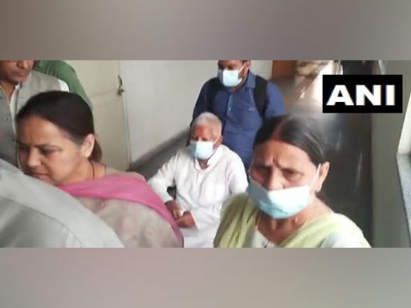 India News | Land-for-job Case: Lalu Yadav, Rabri Devi, Misa Bharti Get Bail in CBI Case - Vimarsana News
