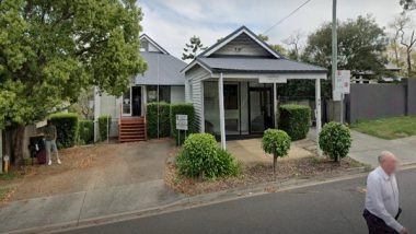 World News | Khalistani Supporters Force Brisbane's Indian Consulate to Close Down