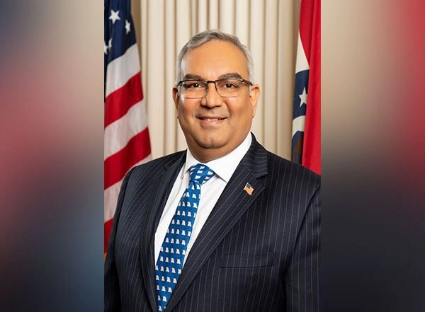 World News | America is a Place of Unlimited Possibilities, Says 1st India-American Missouri's State Treasurer Vivek Malek