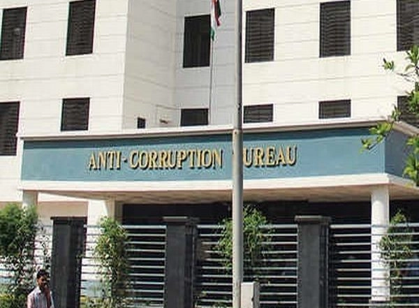 India News | ACB Serves Notice to MLA Rajan Salvi's Family in Disproportionate Assets Case