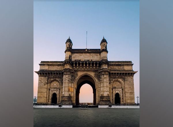 Business News | DIOR Unveils Its Fall 2023 Show in India