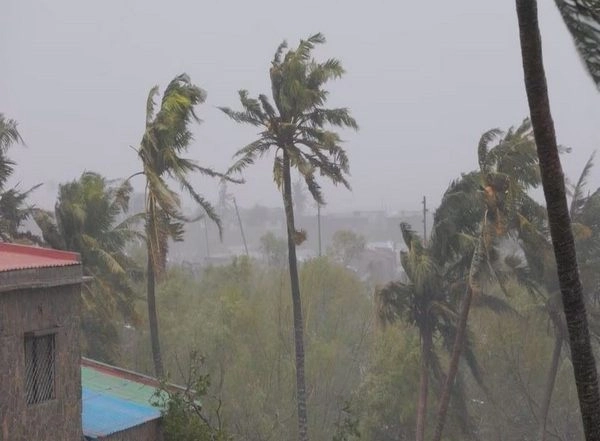 World News | Cyclone Freddy Leaves over 300 Dead in Southeastern Africa