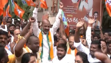 TSPSC Paper Leak: Telangana BJP Leader Bandi Sanjay Holds Hunger Strike, Detained by Police (Watch Video)