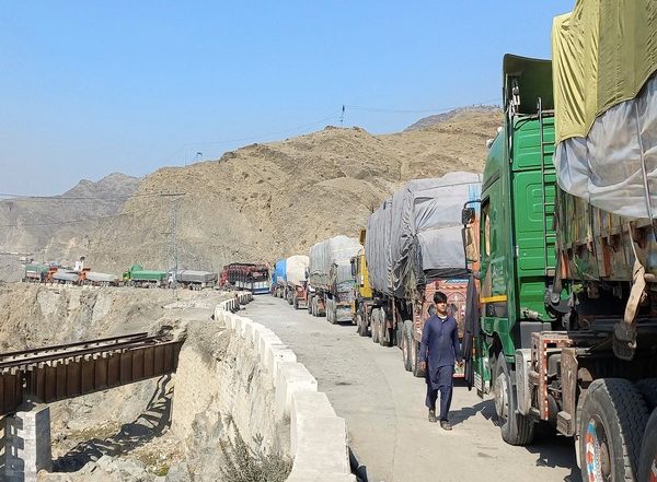 World News | Pakistan: Protest at Torkham Border Ends After Negotiations with Tribals