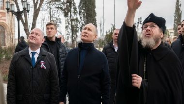 World News | Putin Visits Crimea on Anniversary of Its Annexation from Ukraine