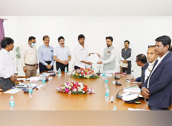 India News | TN Sports Minister Meets Anurag Thakur, Requests Release Khelo India Fund