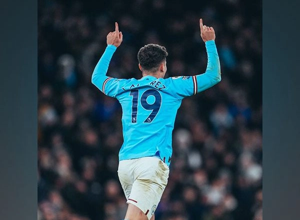 Sports News | He's Proven He Can Play at the Highest Level: Manchester City Legend Sergio Aguero Praises Julian Alvarez