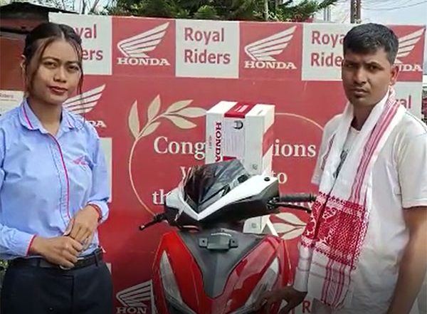 Guwahati Shopkeeper Saidul Hoque Buys Scooty Using Coins Saved Over 5-6 Years (Watch Video)
