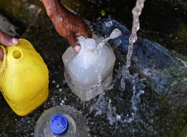 World News | 24 Major Cities in Pakistan Do Not Have Access to Clean Water: Report