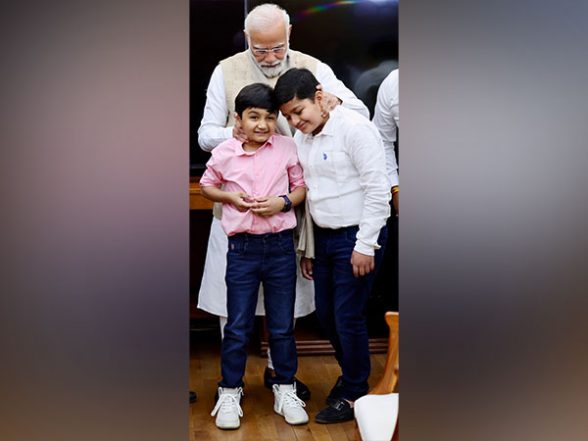 India News | Wish Fulfilment: 9-year-old Lauds 'Swachh Bharat Mission' During Interaction with PM Modi - Vimarsana News