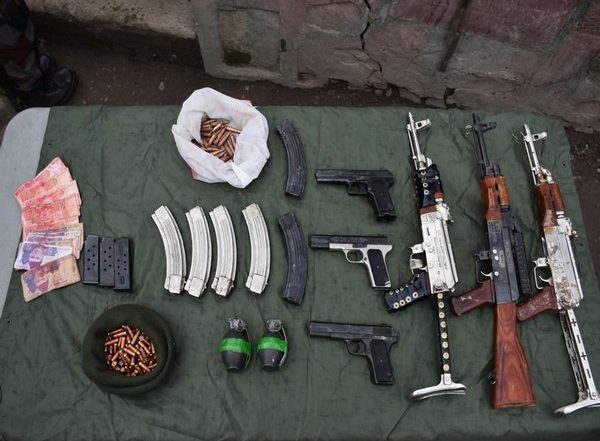 India News | J-K: Indian Army, Police Foil Infiltration Bid Along LoC; 1 Terrorist Killed