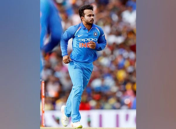 India News | Cricketer Kedar Jadhav's Father Missing, Search Operation Launched by Pune Police