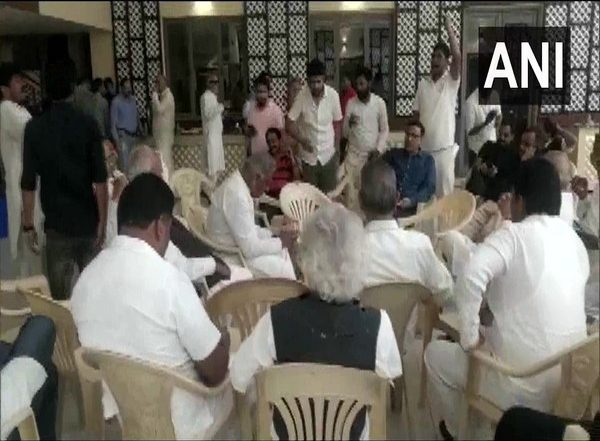 India News | Congress Protest at Red Fort: Delhi Police Release Detained Leaders