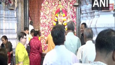 India News | Devotees Offer Prayers at Delhi's Chhatarpur Temple on Eighth Day of Navratri
