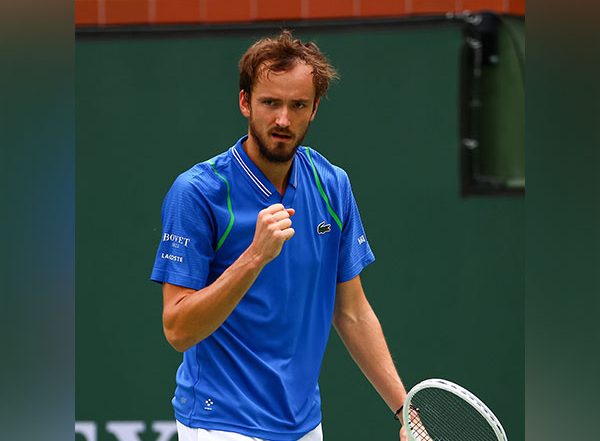 Miami Open 2023: Daniil Medvedev Downs Quentin Halys 6–4, 6–2, Reaches Quarterfinal