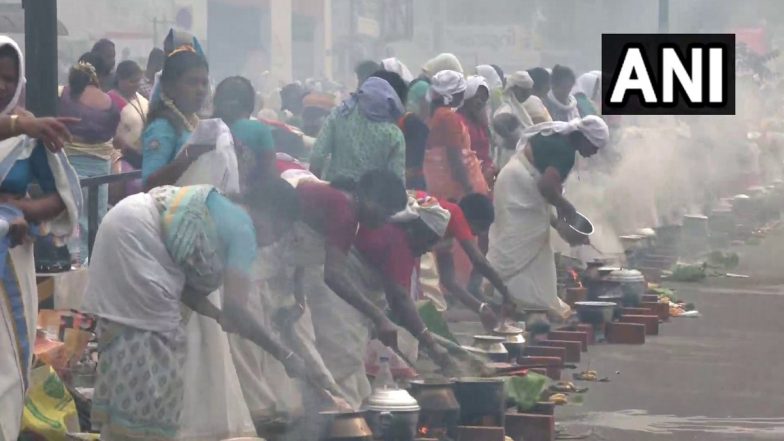 Attukal Pongala 2023: Women in Kerala Cook Dishes To Offer 'Pongala' at Attukal Bhagavathy Temple (See Pics)