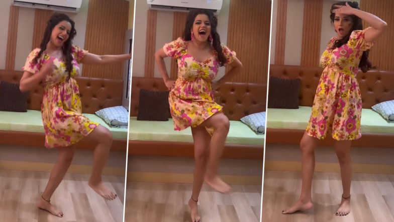 Hot Bhojpuri Actress Monalisa Dances on 'Naatu Naatu' After RRR Movie Track Wins Best Original Song at Oscars (Watch Viral Video)