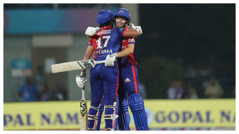 Shafali Verma Hits Fifty, Marizanne Kapp Takes Five-Wicket Haul As Delhi Capitals Register a Ten-Wicket Victory Against Gujarat Giants in WPL 2023