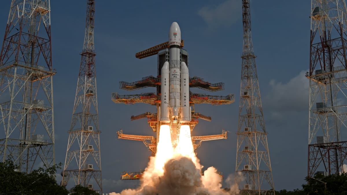 LVM3 Rocket Successfully Injects 36 Internet Satellites