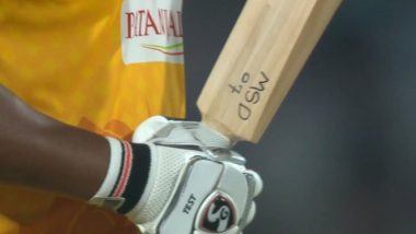 'MSD 07' Picture of Kiran Navgire's Bat With MS Dhoni's Handwritten Name on it Goes Viral During UP-W vs GG-W WPL 2023 Match