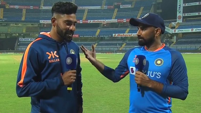 Mohammed Shami and Mohammed Siraj Engage in Fun Conversation After Taking Three Wickets Apiece in IND vs AUS 1st ODI 2023 (Watch Video)