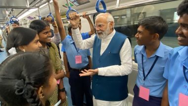 PM Narendra Modi Inaugurates New Metro Line in Bengaluru, Takes a Ride With Staff, Workers and Students (See Pics and Video)