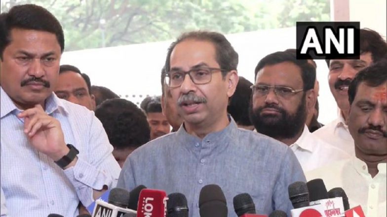 Kisan Morcha: Uddhav Thackeray Asks Maharashtra CM Eknath Shinde, Devendra Fadnavis To Hold Talks With Protesting Farmers