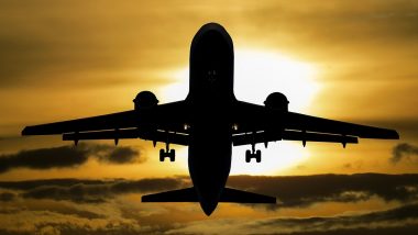 IndiGo Flight Travelling From Dubai to Mumbai Witnesses Ruckus by Two Drunk Passengers, Both Arrested by Mumbai Police