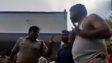 ‘Ashamed of This Wardi’: Madhya Pradesh Police Constable Tears Off His Uniform in Front of DSP at Bhind SP Office (Watch Video)