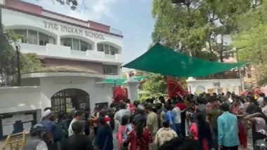 Bomb Threat Issued To The Indian School in Delhi, Students and Staff Evacuated (Watch Video)