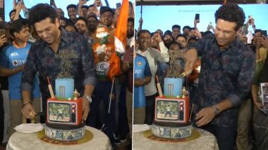 Sachin Tendulkar Celebrates Silver Jubilee of ‘Desert Storm’ Knock With Fans in Mumbai Ahead of His 50th Birthday