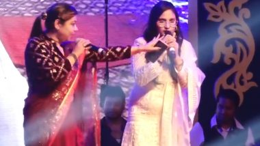 Bhojpuri Singer Priyanka Singh's Performance at Thawe Mahotsav Stopped Mid-Way; She Breaks Down in Tears on Stage Over Alleged Insult (Watch Video)